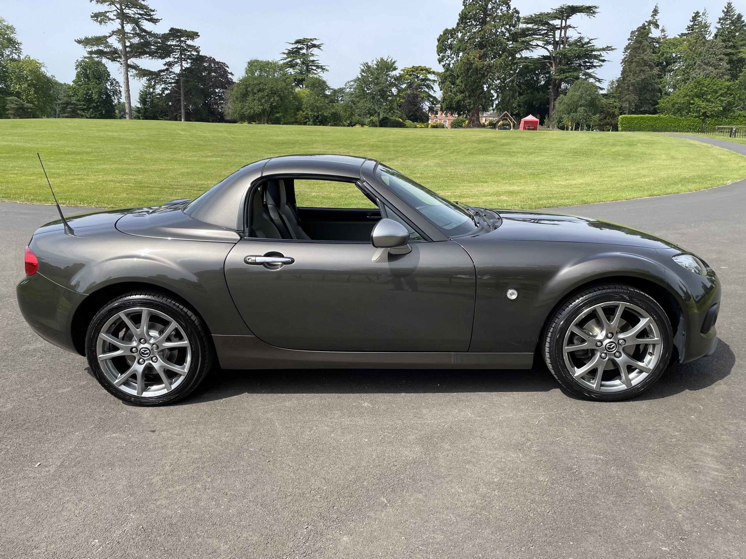 Mazda MX-5 1.8i Sport Venture Roadster 2dr Petrol Manual (167 g/km, 124 ...