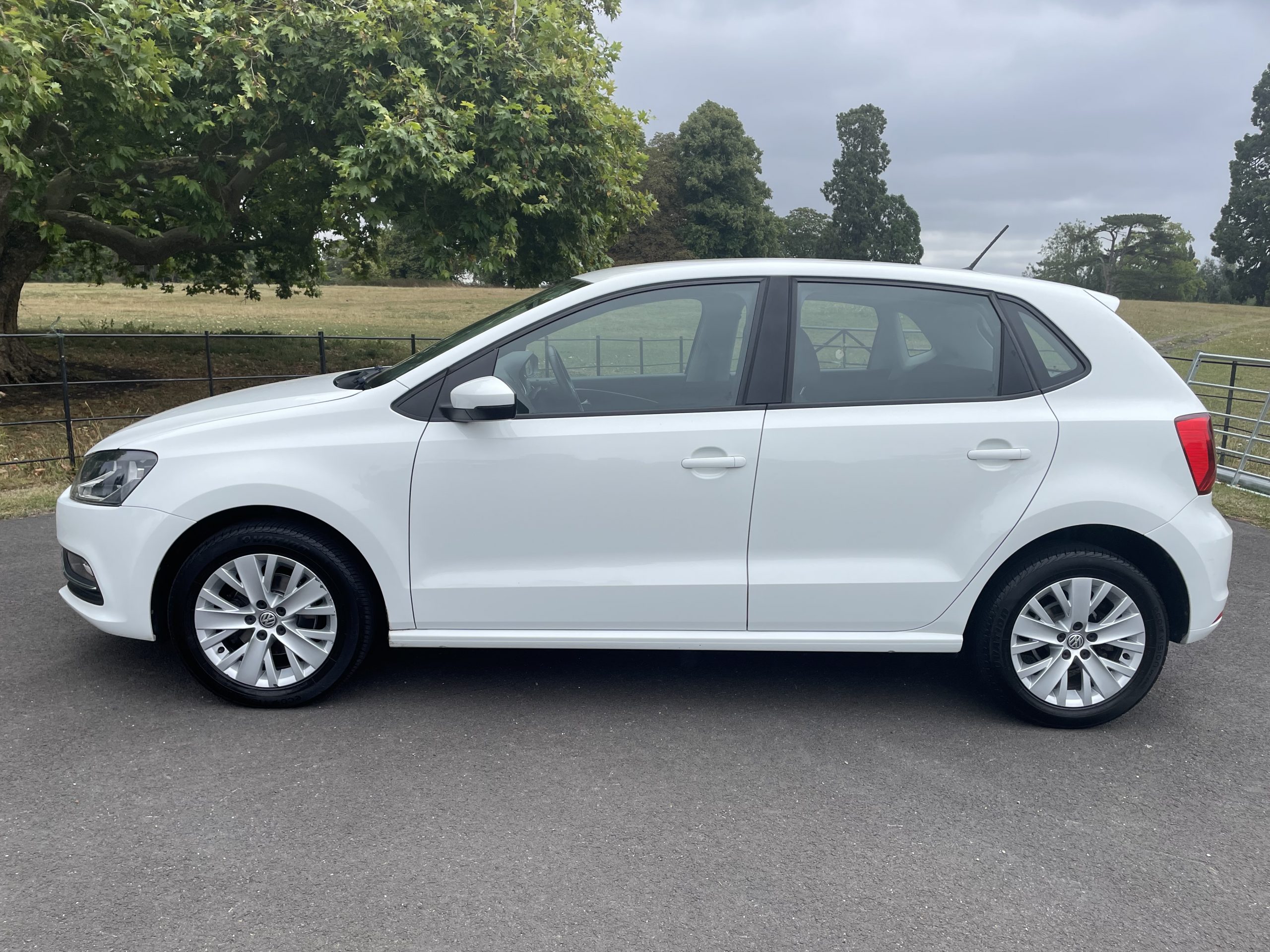 Volkswagen Polo Tsi Bluemotion Tech Se Hatchback Dr Petrol Manual Euro S S Ps