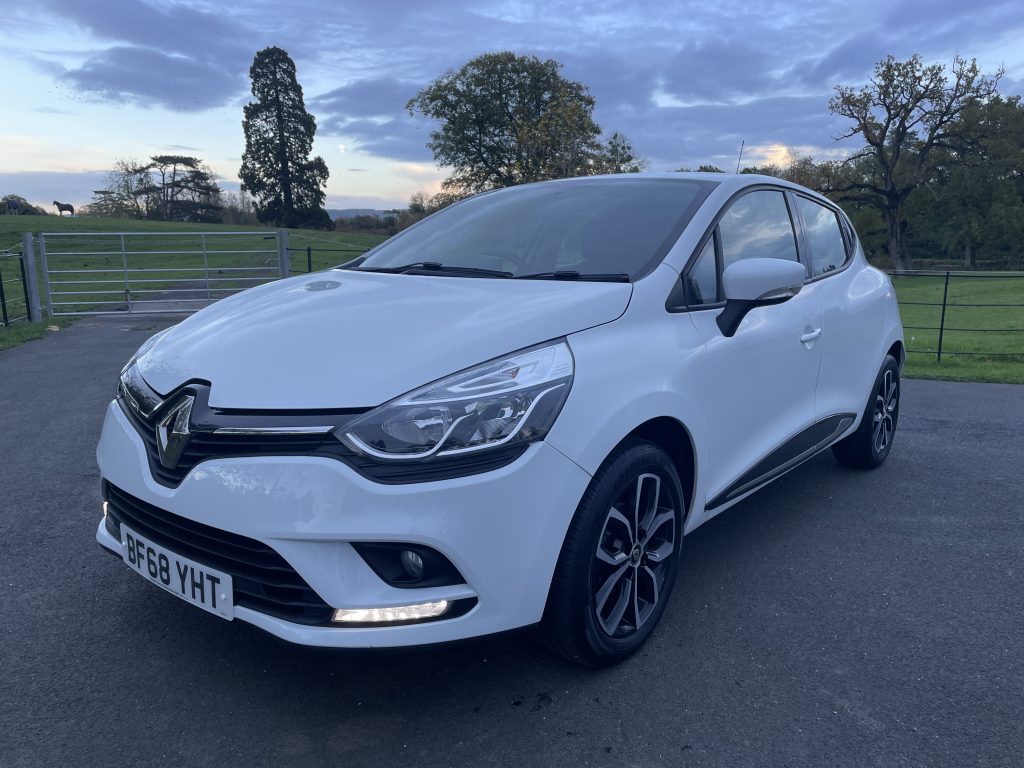Renault Clio 0.9 TCe Play Hatchback 5dr Petrol Manual Euro 6 (s/s) (90 ps)