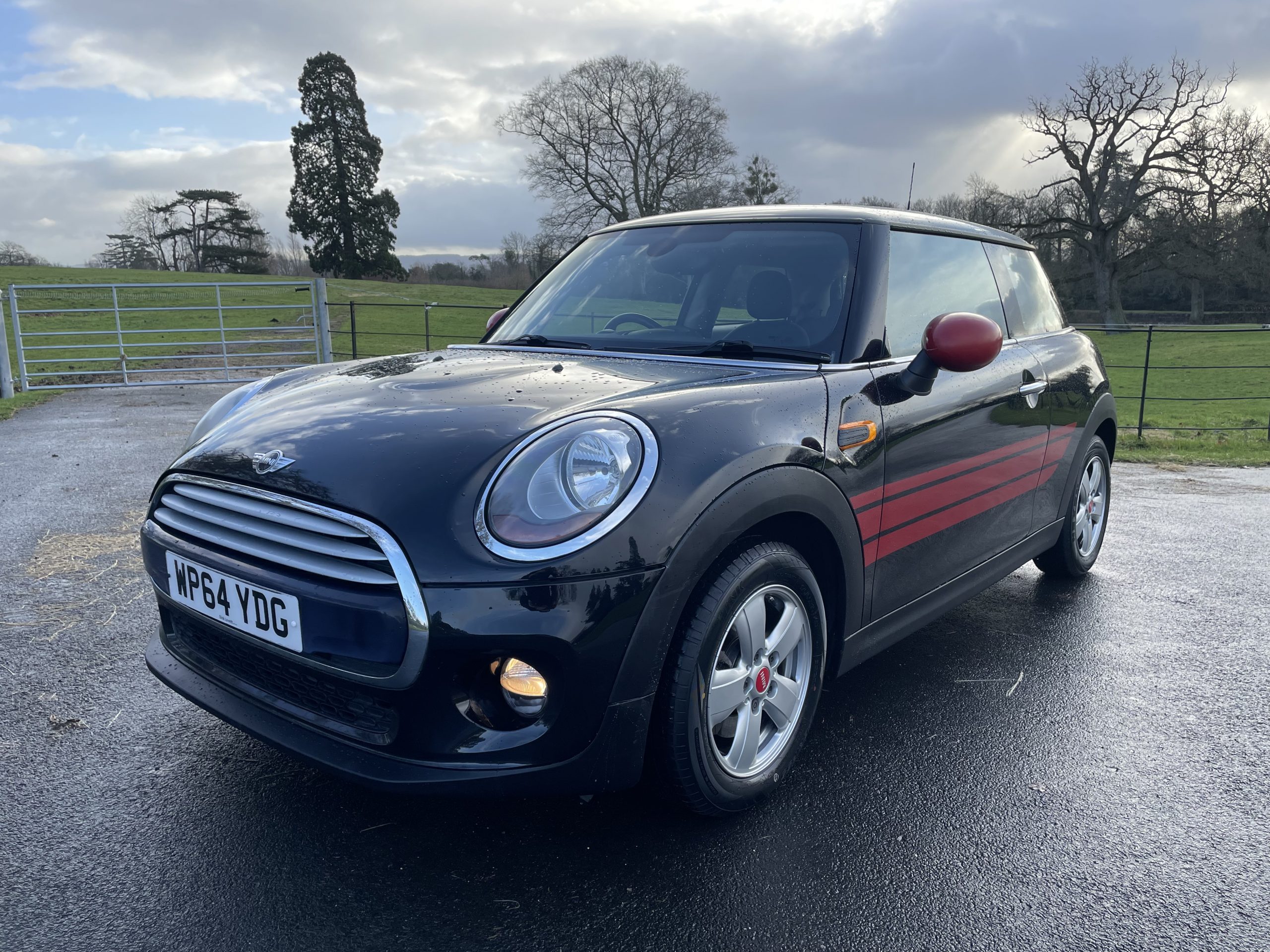 MINI Hatch 1.5 Cooper Hatchback 3dr Petrol Manual Euro 6 (s/s) (136 ps ...