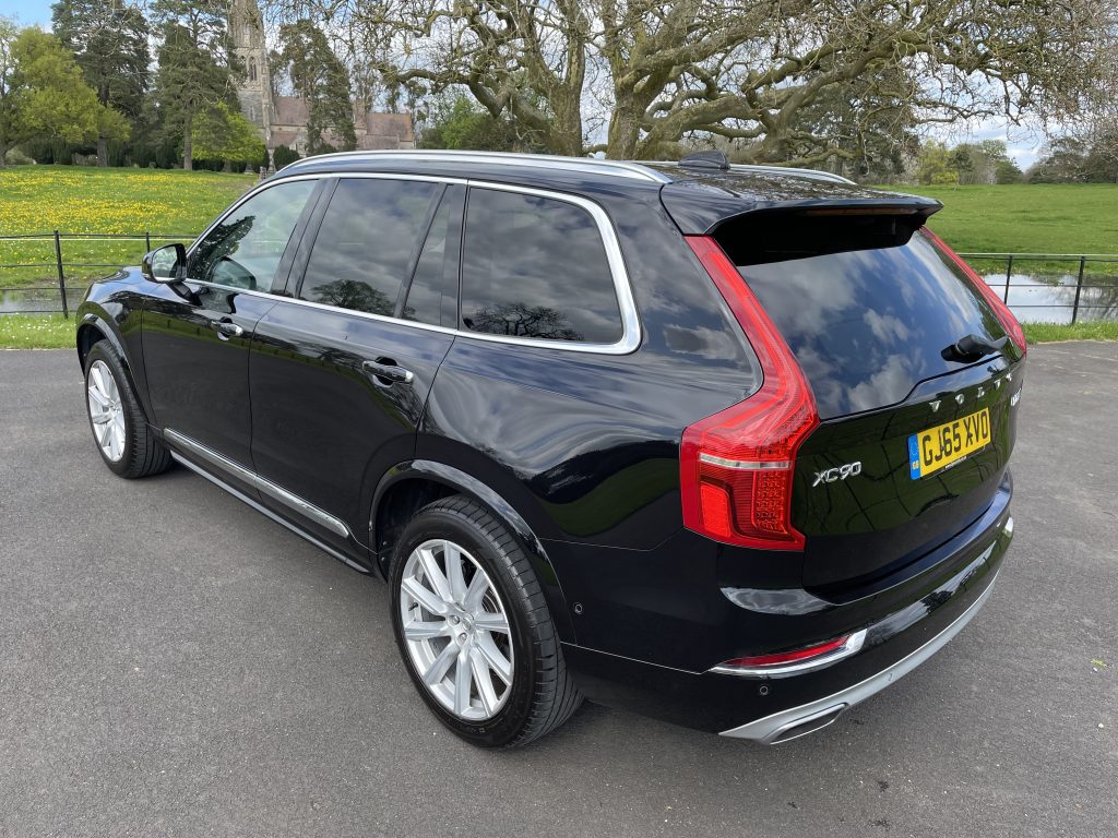 Volvo XC90 2.0 D5 Inscription SUV 5dr Diesel Geartronic 4WD Euro 6 (s/s) (225 ps)