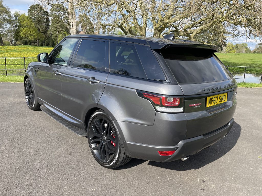 Land Rover Range Rover Sport 3.0 SD V6 HSE Dynamic SUV 5dr Diesel Auto 4WD Euro 6 (s/s) (306 ps)