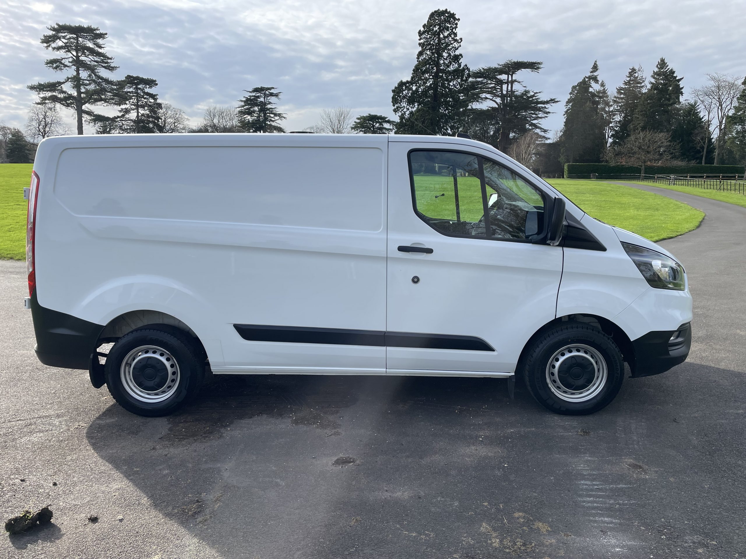 Ford Transit Custom 2 0 300 Ecoblue Leader Panel Van 5dr Diesel Manual