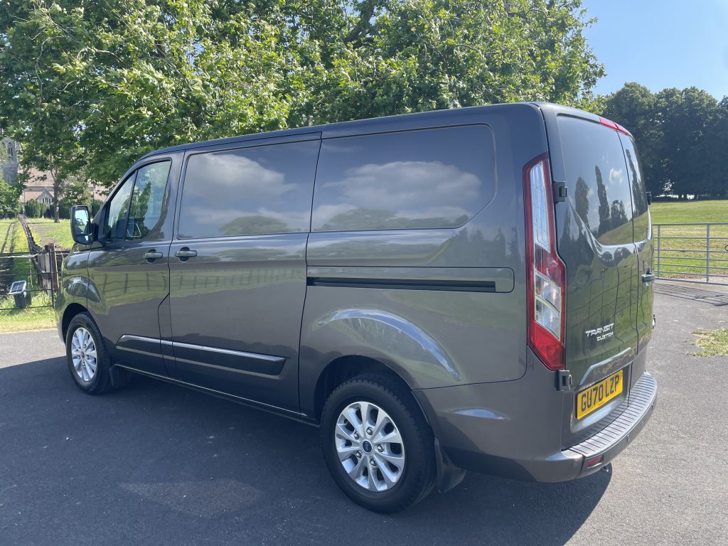 Ford Transit Custom 2.0 300 EcoBlue Limited Panel Van 5dr Diesel Manual L1 H1 Euro 6 (s/s) (130 ps)