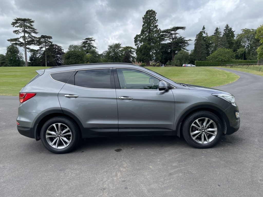 Hyundai Santa Fe 2.2 CRDi Premium SUV 5dr Diesel Manual 4WD Euro 5 (5 seat) (194 bhp)