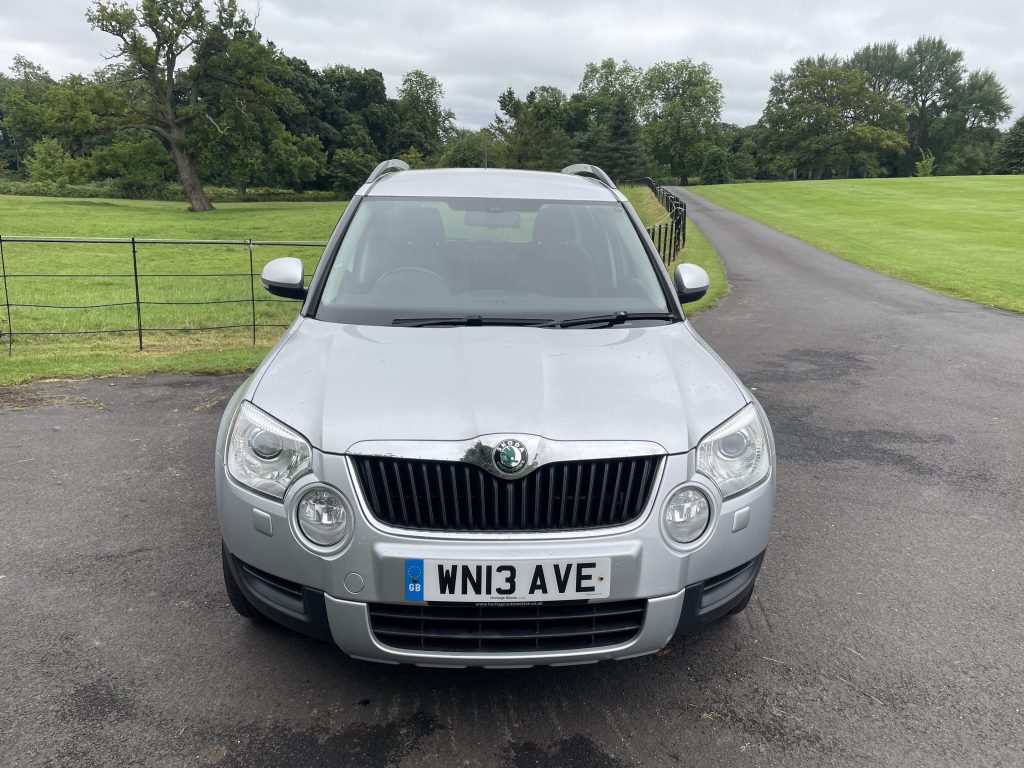 Skoda Yeti 2.0 TDI Elegance SUV 5dr Diesel DSG 4WD Euro 5 (140 ps)