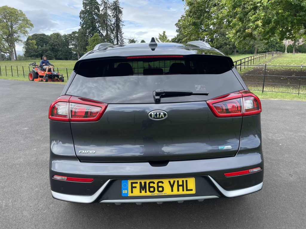 Kia Niro 1.6h GDi First Edition SUV 5dr Petrol Hybrid DCT Euro 6 (s/s) (139 bhp)