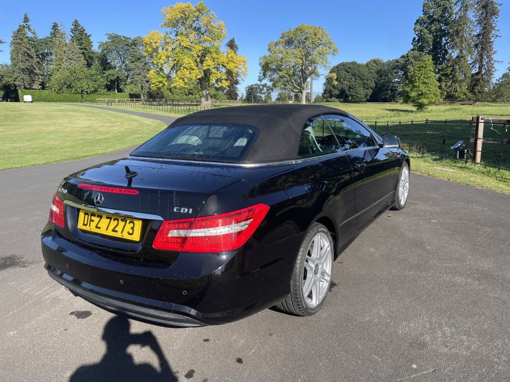 Mercedes-Benz E Class 2.1 E250 CDI BlueEfficiency Sport Cabriolet 2dr Diesel Tiptronic Euro 5 (204 ps)