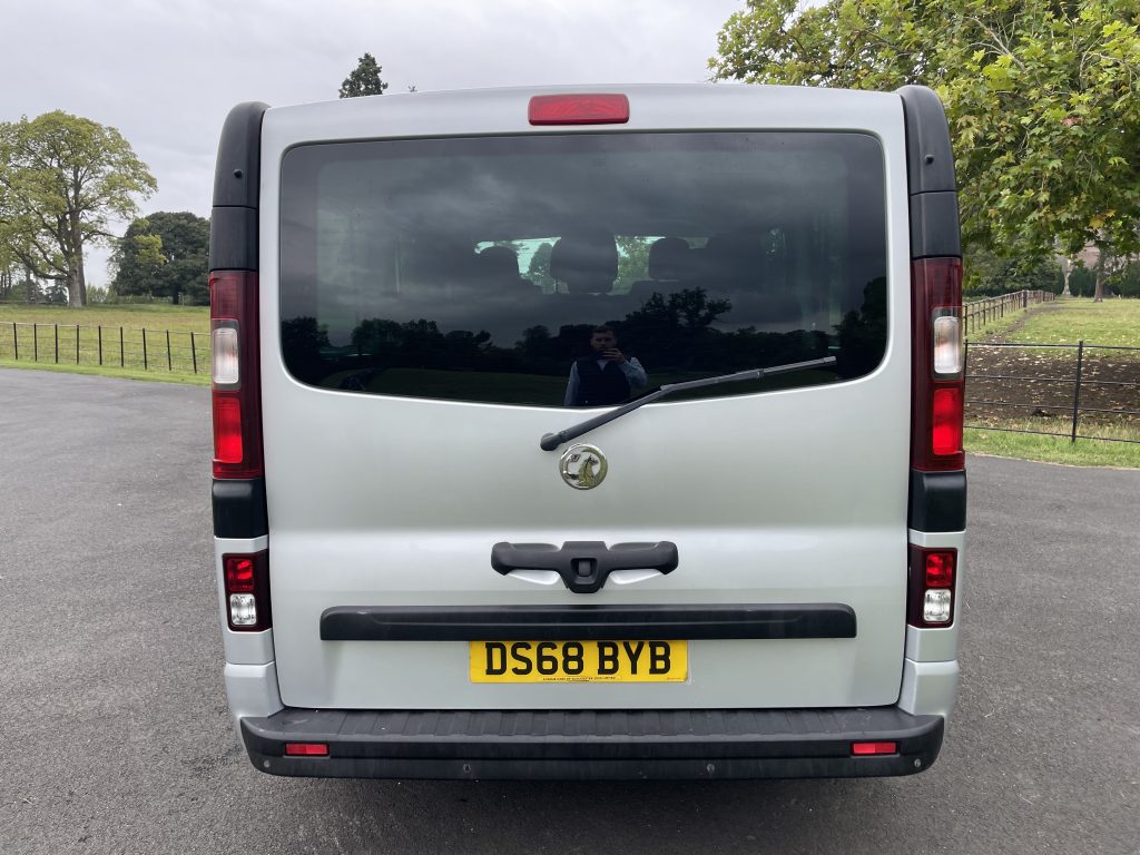 Vauxhall Vivaro 1.6 CDTi 2900 Combi Van Double Cab 5dr Diesel Manual L2 H1 Euro 6 (s/s) (9 Seat) (120 ps)