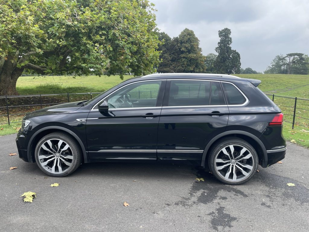 Volkswagen Tiguan 2.0 TDI BlueMotion Tech R-Line SUV 5dr Diesel DSG 4Motion Euro 6 (s/s) (150 ps)