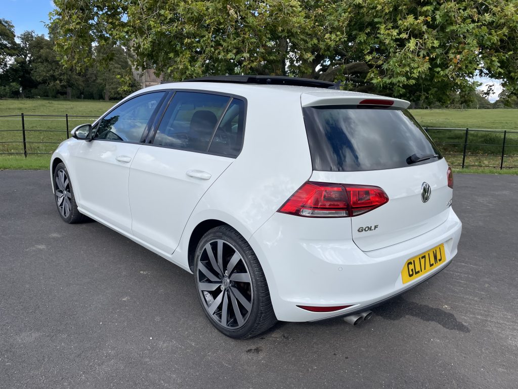 Volkswagen Golf 2.0 TDI BlueMotion Tech GT Edition Hatchback 5dr Diesel Manual Euro 6 (s/s) (150 ps)