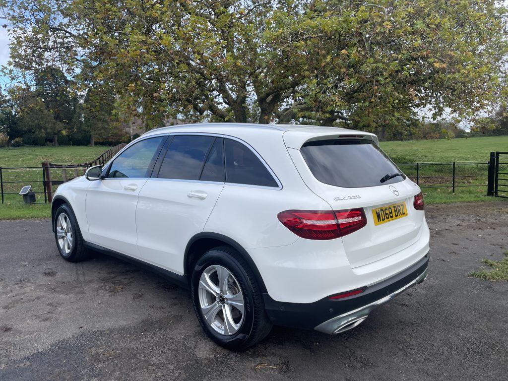 Mercedes-Benz GLC 2.1 GLC220d Sport SUV 5dr Diesel G-Tronic+ 4MATIC Euro 6 (s/s) (170 ps)