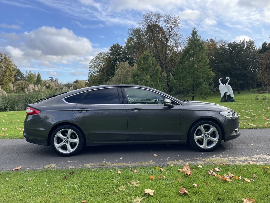 Ford Mondeo 2.0 TDCi Titanium Hatchback 5dr Diesel Manual Euro 6 (s/s) (180 ps)