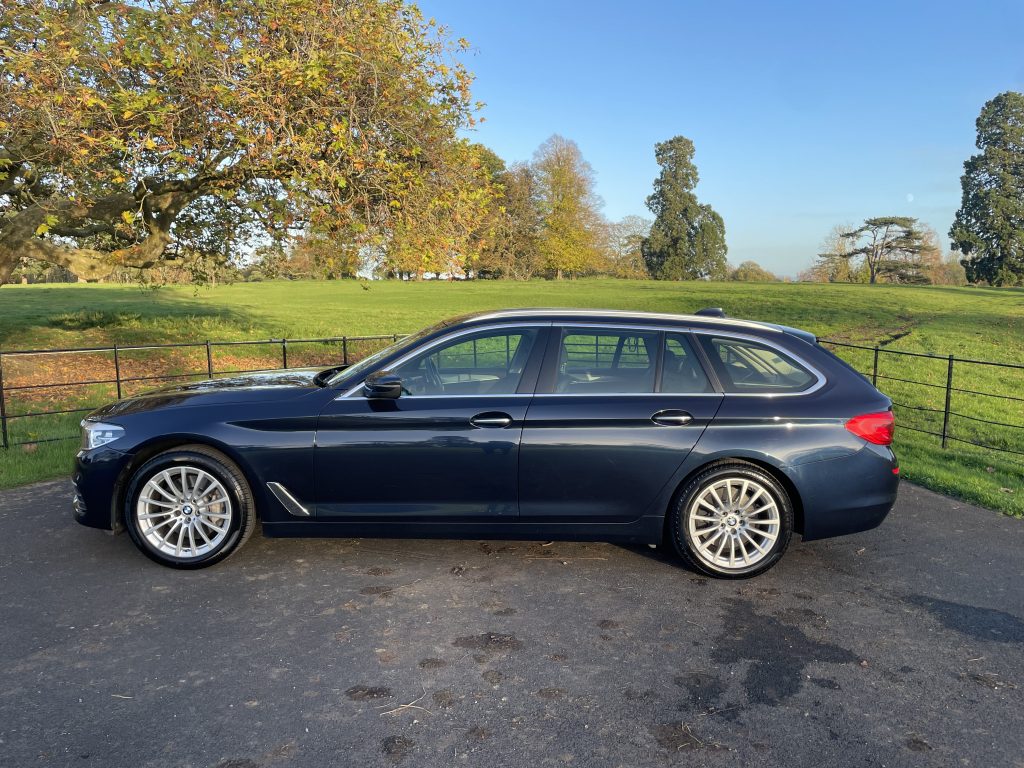 BMW 5 Series 3.0 530d SE Touring 5dr Diesel Auto Euro 6 (s/s) (265 ps)