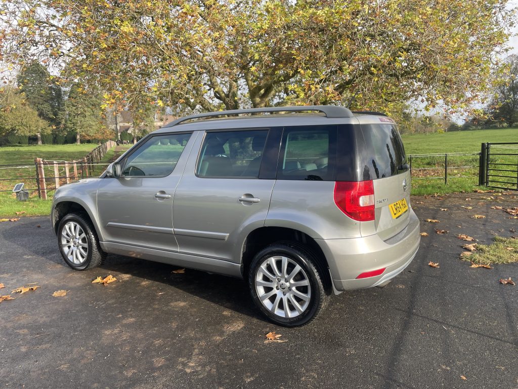 Skoda Yeti 1.2 TSI Elegance SUV 5dr Petrol DSG Euro 5 (105 ps)