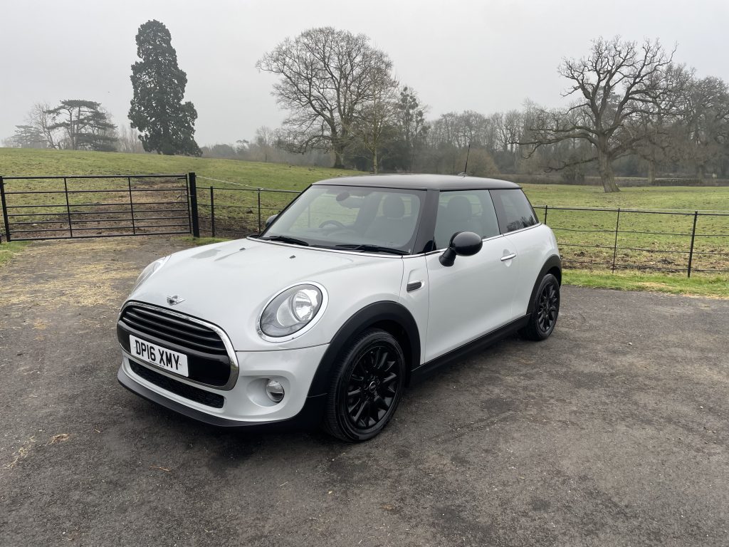 MINI Hatch 1.5 Cooper Hatchback 3dr Petrol Manual Euro 6 (s/s) (136 ps)