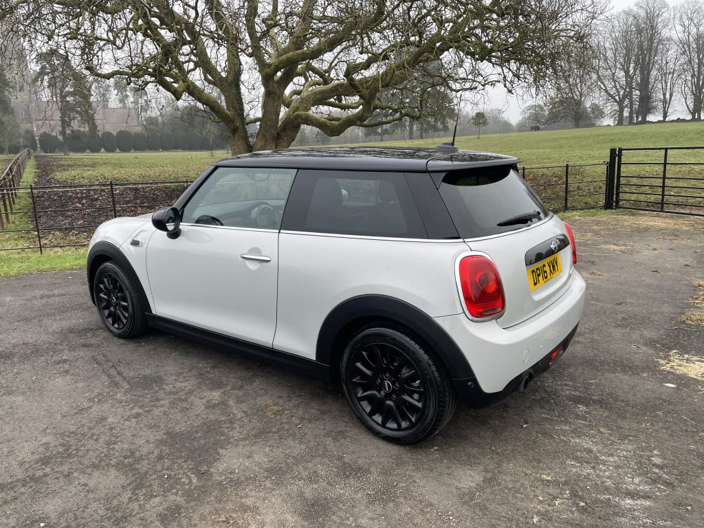 MINI Hatch 1.5 Cooper Hatchback 3dr Petrol Manual Euro 6 (s/s) (136 ps)