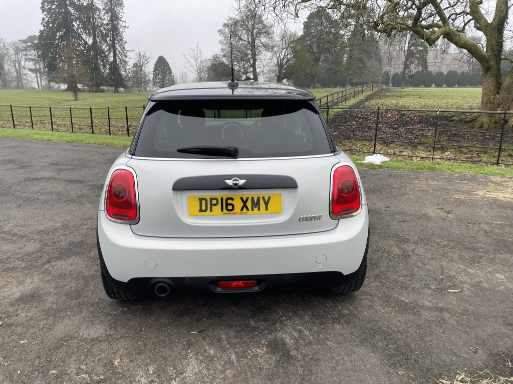 MINI Hatch 1.5 Cooper Hatchback 3dr Petrol Manual Euro 6 (s/s) (136 ps)