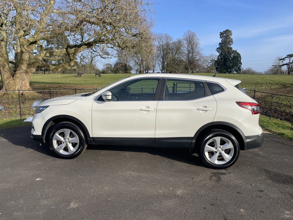 Nissan Qashqai 1.5 dCi Acenta SUV 5dr Diesel Manual Euro 6 (s/s) (110 ps)