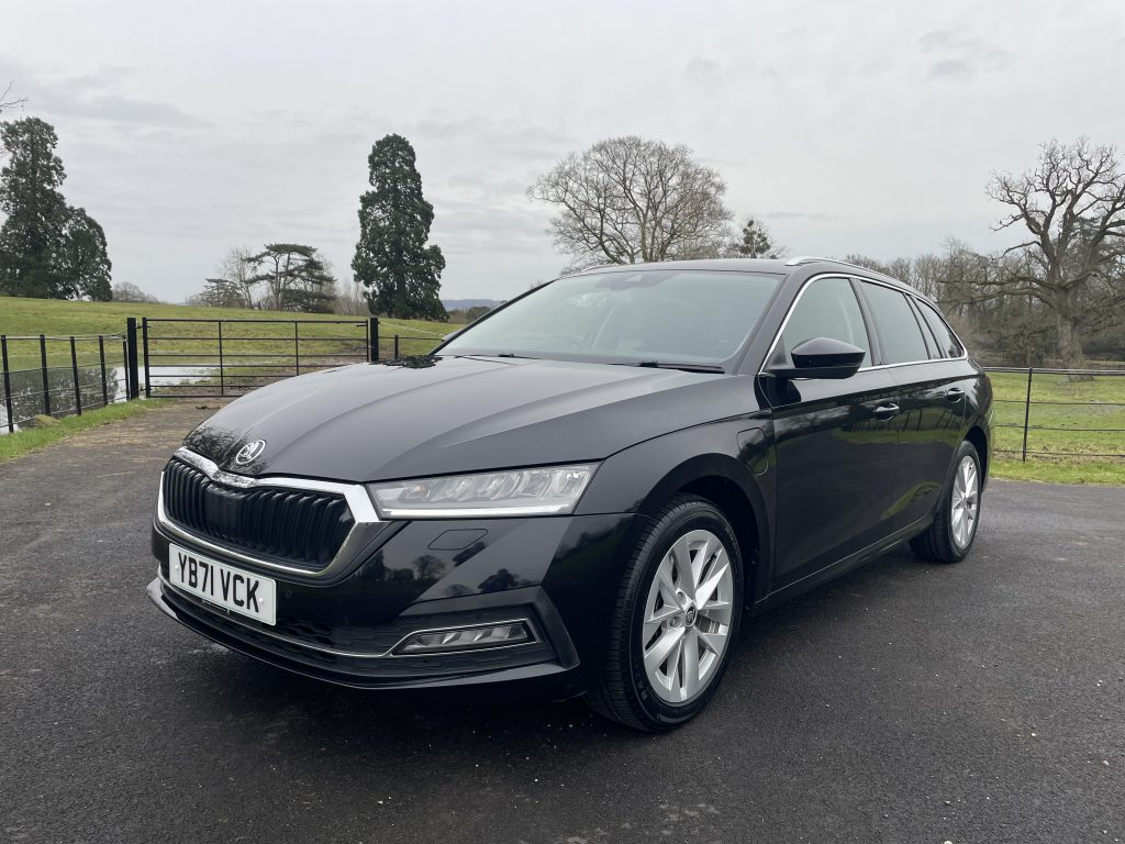 Skoda Octavia 1.4 TSI iV 13kWh SE L Estate 5dr Petrol Plug-in Hybrid DSG Euro 6 (s/s) (204 ps)