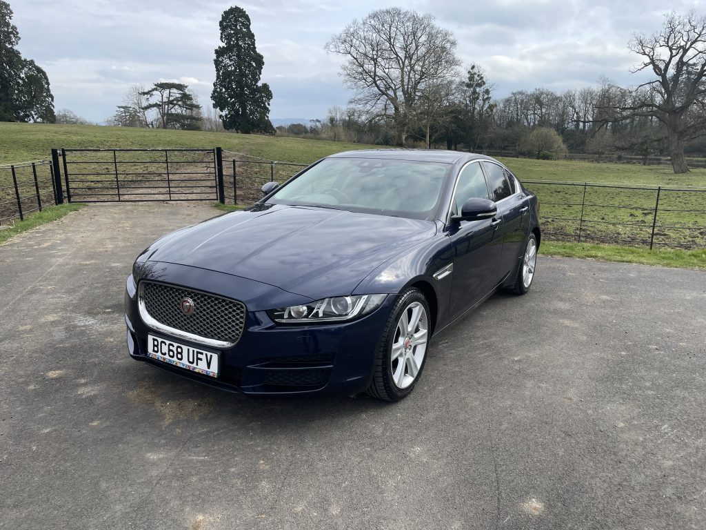 Jaguar XE 2.0d Portfolio Saloon 4dr Diesel Auto Euro 6 (s/s) (180 ps)