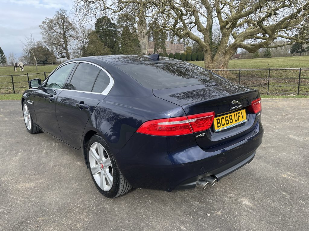 Jaguar XE 2.0d Portfolio Saloon 4dr Diesel Auto Euro 6 (s/s) (180 ps)