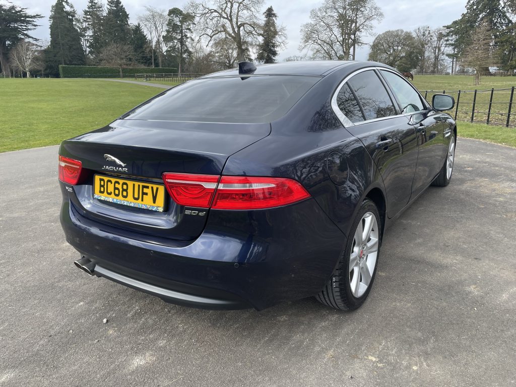 Jaguar XE 2.0d Portfolio Saloon 4dr Diesel Auto Euro 6 (s/s) (180 ps)