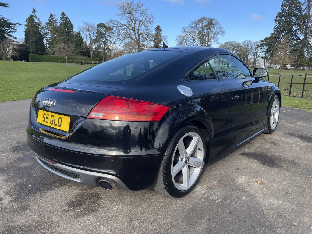 Audi TT 2.0 TFSI S line Coupe 3dr Petrol S Tronic quattro Euro 5 (s/s) (211 ps)